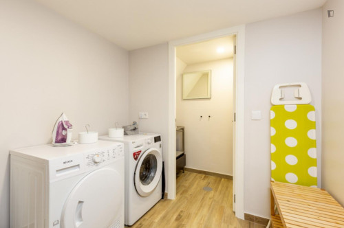 Appealing 1-bedroom apartment with balcony near General Torres metro station - Gallery - 14