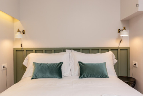 Inviting 1-bedroom apartment in proximity to General Torres metro station