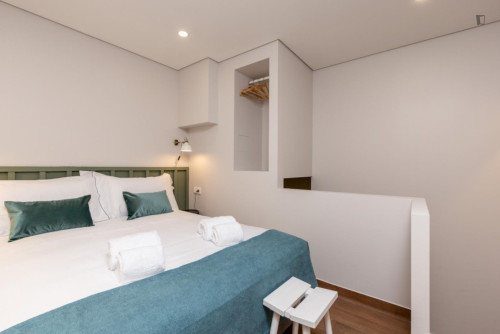 Inviting 1-bedroom apartment in proximity to General Torres metro station