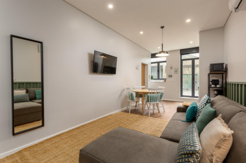 Inviting 1-bedroom apartment in proximity to General Torres metro station