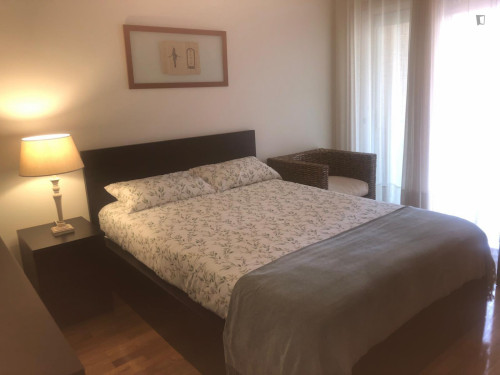 Double bedroom in 3-bedroom apartment - Gallery - 14