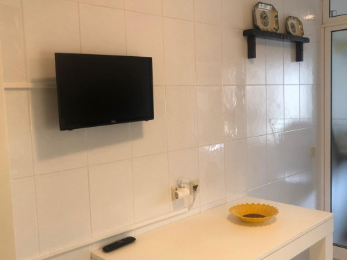 Double bedroom in 3-bedroom apartment - Gallery - 16
