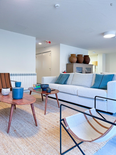 Studio, with outdoor area