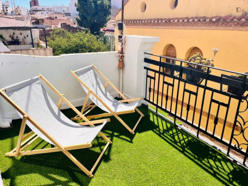 Large and elegant studio with a terrace, in the centre of Castelló de la Plana