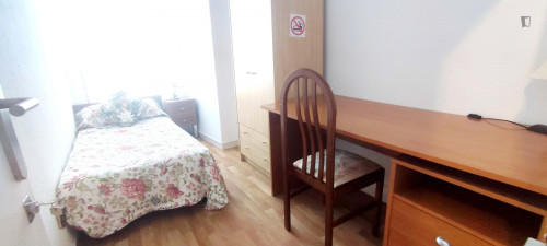 Snug single bedroom in Castellón de la Plana