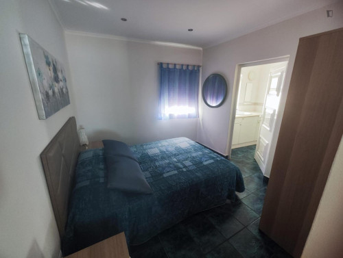 Vibrant 1 Bedroom Apartment with a Balcony close to Pau da Bandeira Viewpoint