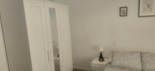 Very pleasant double bedroom in the Delicias district