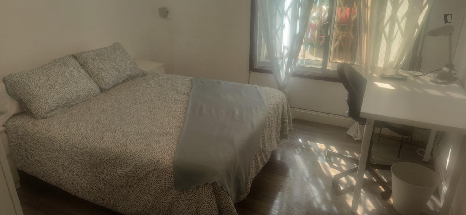  Very Pleasant Double Bedroom In The Delicias District  -  Very pleasant double bedroom in the Delicias district  - Gallery -  1