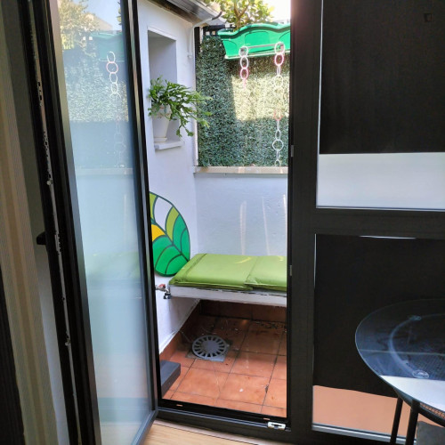 Lovely single bedroom with some restrictions in the kitchen (not possible to cook hot meals)  - Gallery -  5