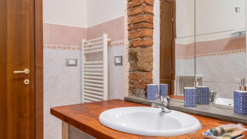 Charismatic 1-bedroom apartment in the heart of Livorno - Gallery - 7