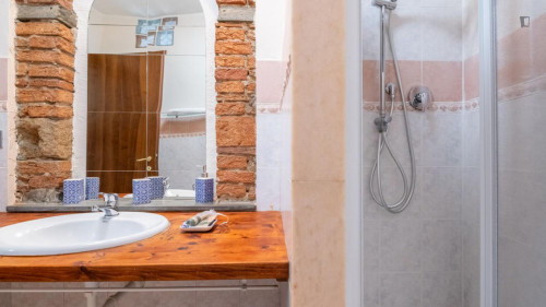 Charismatic 1-bedroom apartment in the heart of Livorno  - Gallery -  5