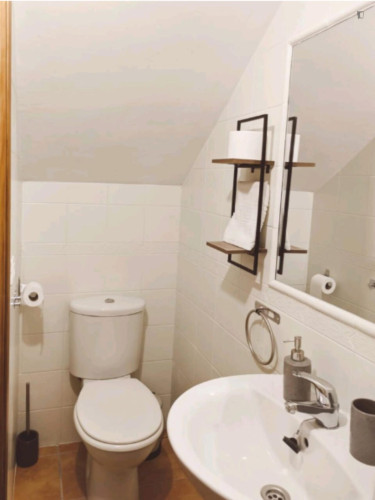 Exciting 3 Bedroom House close to Jardines del Triunfo City Park - Gallery - 10