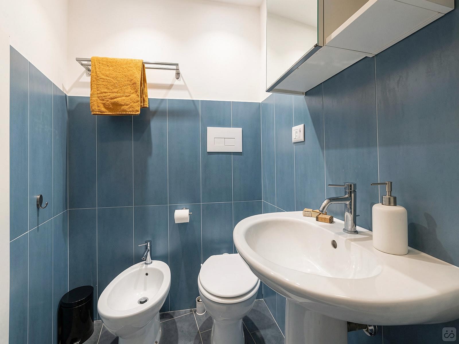 Single Bedroom With Additional Single Bed - 1