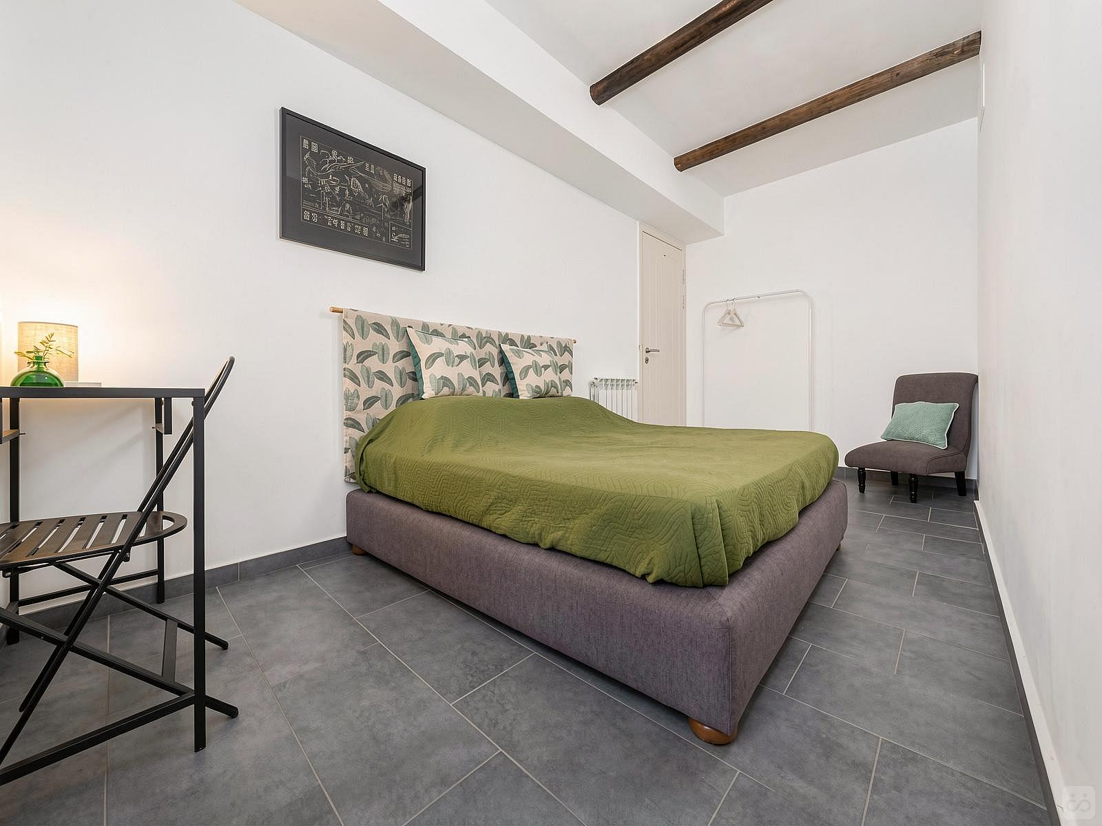 Double-Bedroom - 9