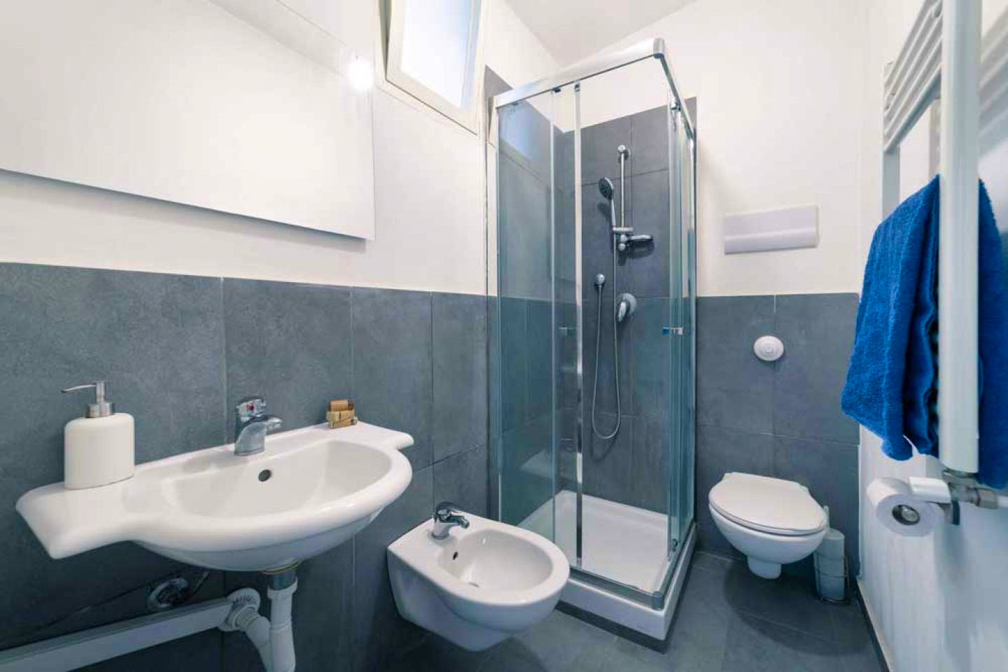 Double-Bedroom - 28