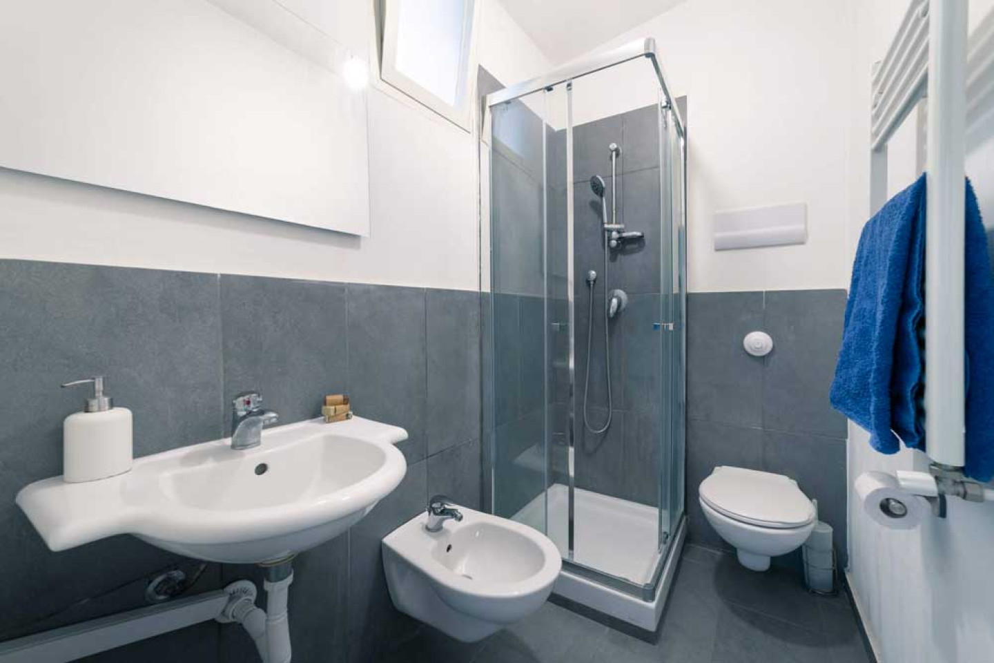 Double-Bedroom - 15