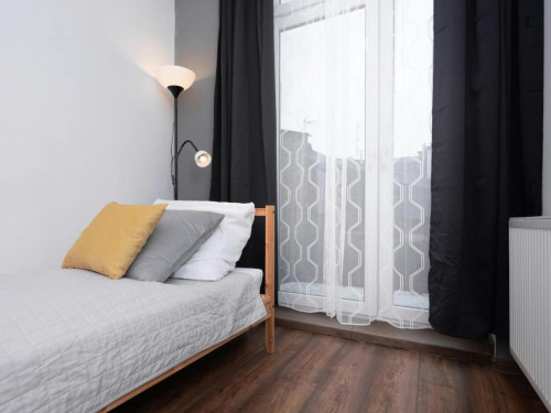 Cosy single bedroom in shared flat in well-connected Kazimierz