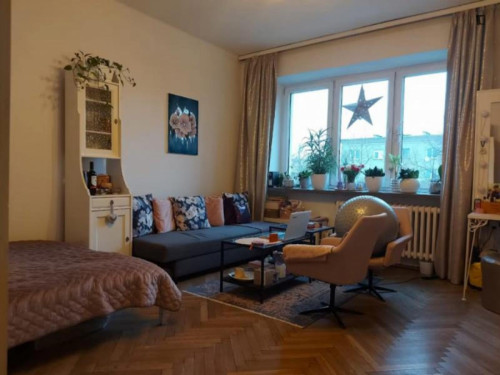 Double Bedroom in a 2-bedroom flat near shopping mall Galeria Kazimierz