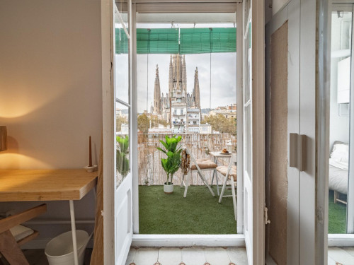 BALAWESHI: ROOM WITH TERRACE