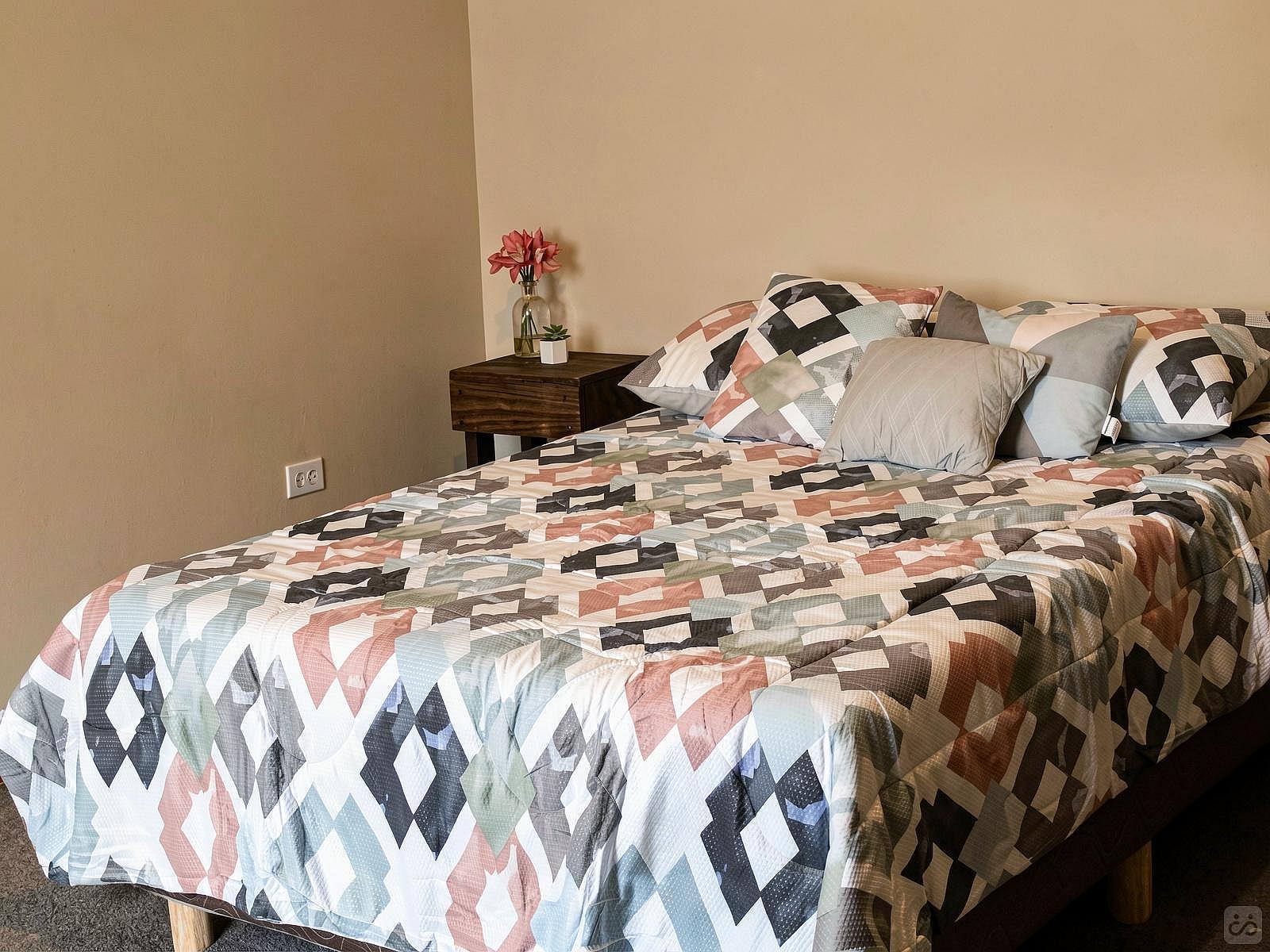  Private Room With A Full Bed And Workspace  -  Welcoming Coliving Experience with Traditional Mexican Touch in Tijuana Home  - Gallery -  11
