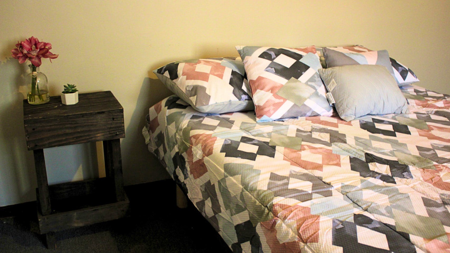  Private Room With A Full Bed And Workspace  -  Welcoming Coliving Experience with Traditional Mexican Touch in Tijuana Home  - Gallery -  40