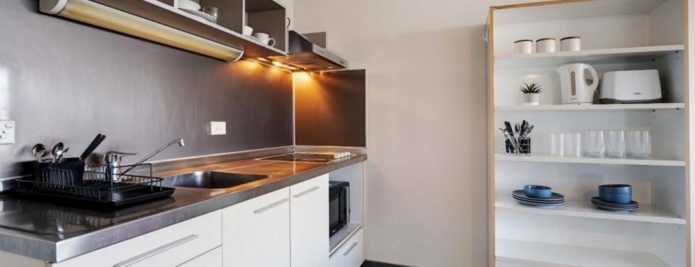  Room In A 4 Bedroom Apartment Standard  -  Wellesley Apartments  - Gallery -  2