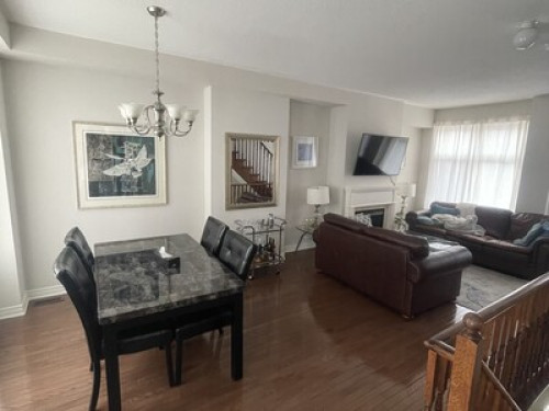 Cozy Room Near The Bus + Subway