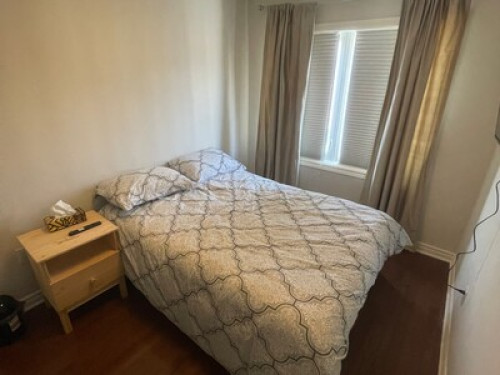 Cozy Room Near The Bus + Subway
