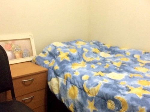 Cozy room in a friendly house, clos