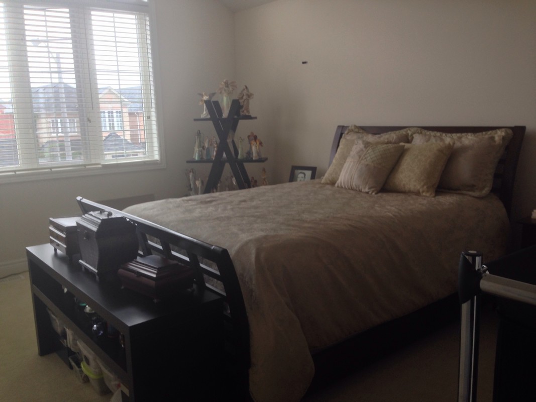  Room 1 Spare Bedroom(Full Room)  -  family friendly close to transit  - Gallery -  1