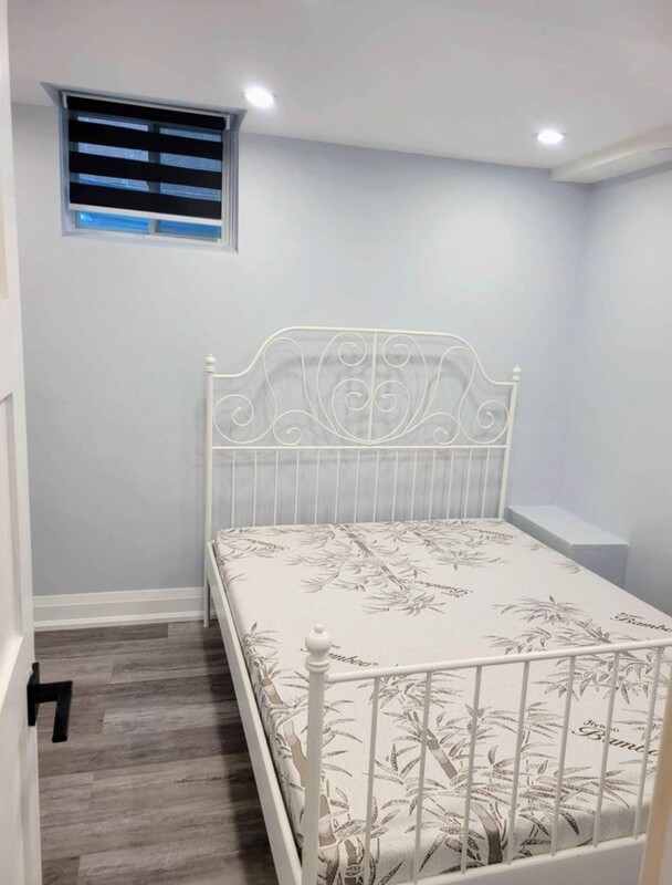  Room In Lower Level(Full Room)  -  VAUGHAN HOMESTAY   - Gallery -  1
