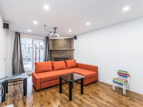 16th & Bayview homestay