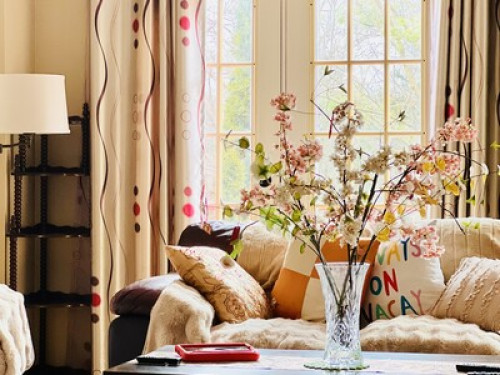 Bright, Spacious second floor Suite