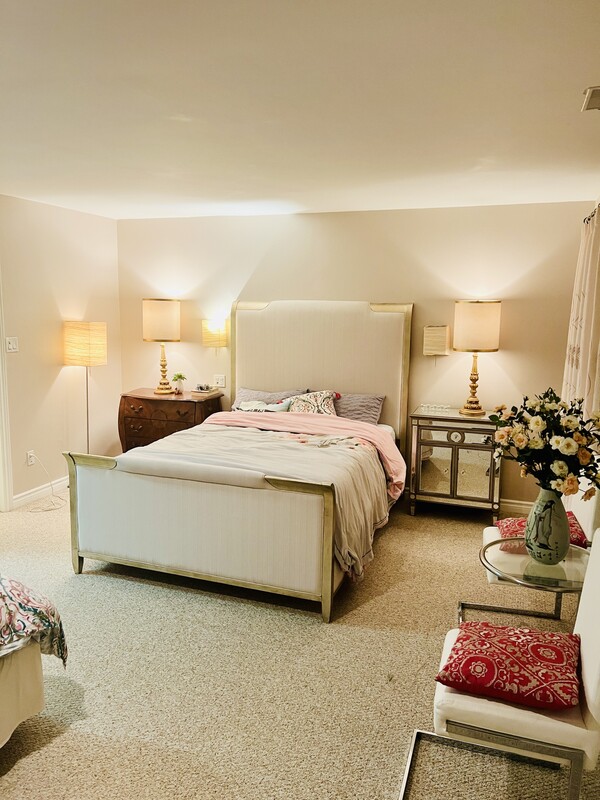  Bright, Spacious Suite On Second Floor(Single Bed)  -  Bright, Spacious second floor Suite  - Gallery -  1