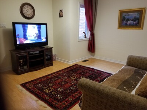 Home stay in Richmond hill
