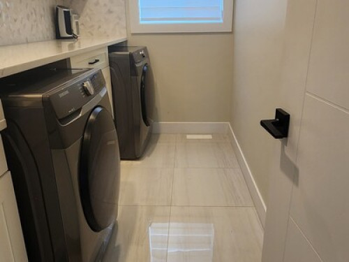 Secure Quiet Clean Furnished Room