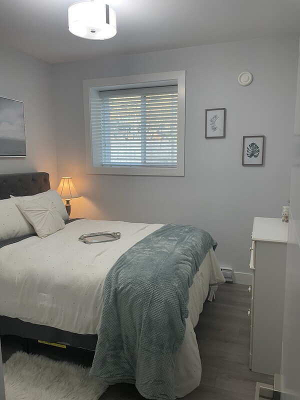  Crystal (Full Room)  -   Mountain View Hideaway   - Gallery -  1