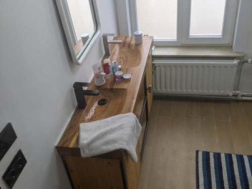 Rustic room 15 mins from Brussels