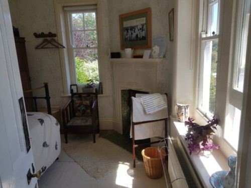lovely-vintage-house-near-the-sea-portsmouth-113517447720250114051801AM