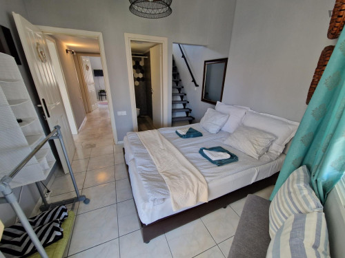 Astonishing 3 bedroom/ 4 bathroom beachfront maisonette, 9 km from the airport