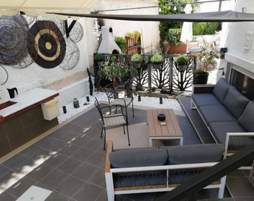 Astonishing 3 bedroom/ 4 bathroom beachfront maisonette, 9 km from the airport  - Gallery -  5