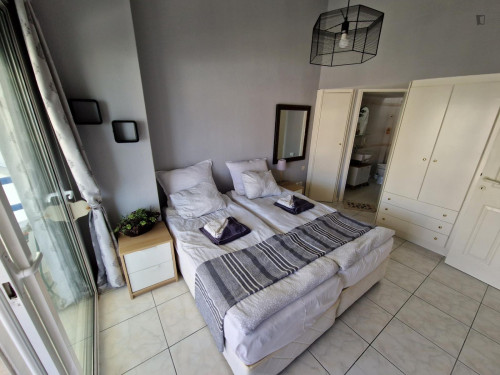 Astonishing 3 bedroom/ 4 bathroom beachfront maisonette, 9 km from the airport - Gallery - 16