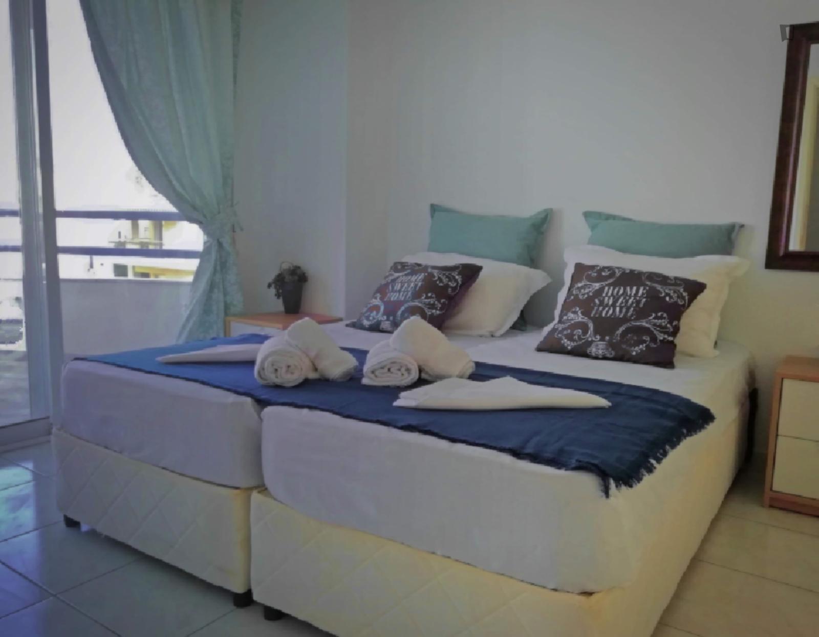 Astonishing 3 Bedroom/ 4 Bathroom Beachfront Maisonette, 9 Km From The Airport - Astonishing 3 bedroom/ 4 bathroom beachfront maisonette, 9 km from the airport - Gallery - 1