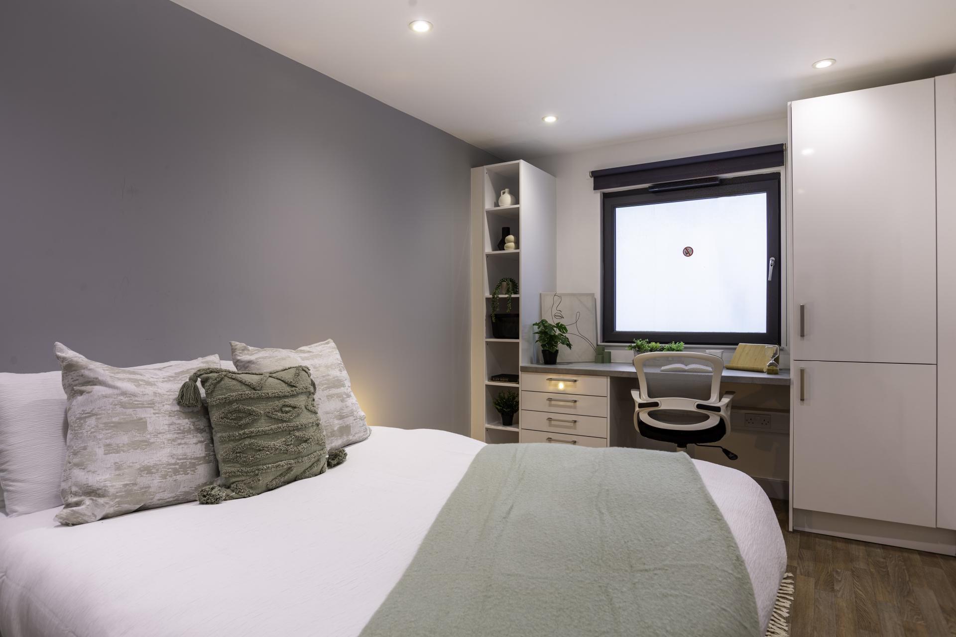 Classic En-Suite - 9