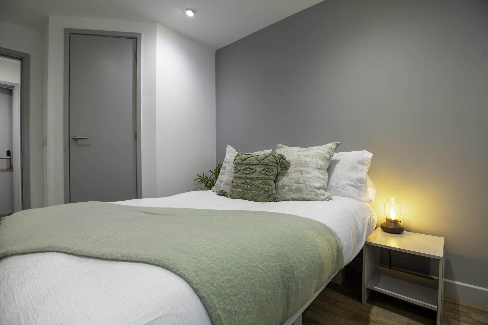 Classic En-Suite - 10