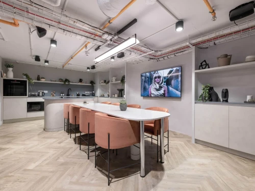 Alma Place - Gallery - 12