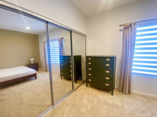 Stylish North Park Ensuite Room - Gallery - 8