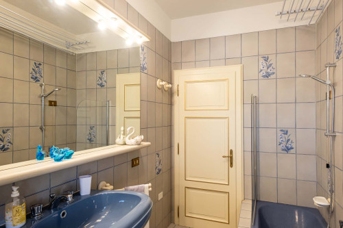 Apartment in Viale Lazzaro Papi, Lucca for 100 m² with 3 bedrooms - Gallery - 6
