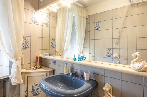 Apartment in Viale Lazzaro Papi, Lucca for 100 m² with 3 bedrooms