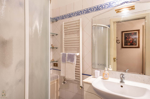 Apartment in Viale Lazzaro Papi, Lucca for 100 m² with 3 bedrooms - Gallery - 12
